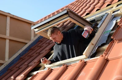 Pose de fenêtres de toit Velux à Canaveilles